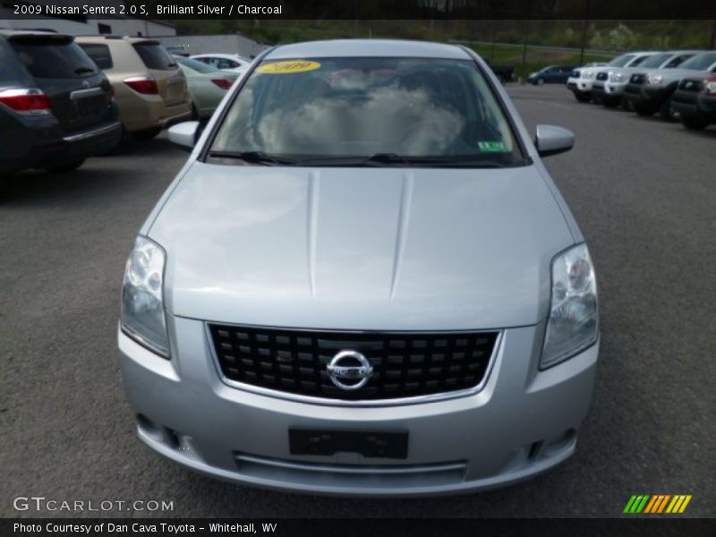 Brilliant Silver / Charcoal 2009 Nissan Sentra 2.0 S