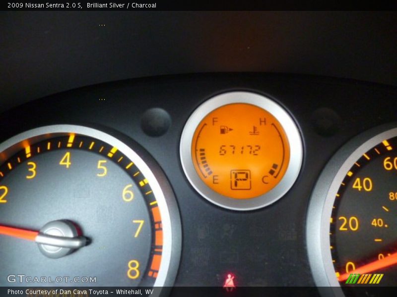 Brilliant Silver / Charcoal 2009 Nissan Sentra 2.0 S