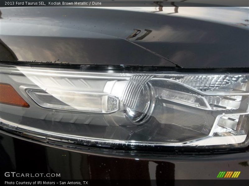 Kodiak Brown Metallic / Dune 2013 Ford Taurus SEL