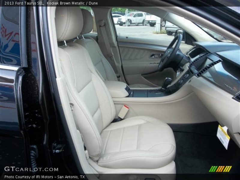 Kodiak Brown Metallic / Dune 2013 Ford Taurus SEL
