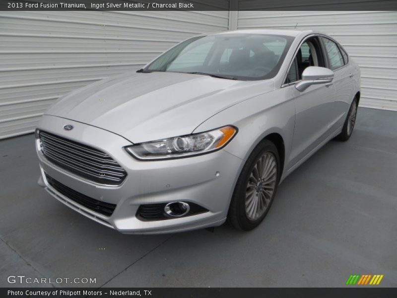 Front 3/4 View of 2013 Fusion Titanium