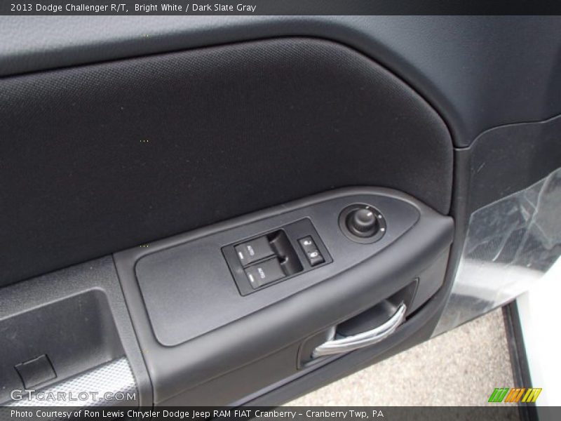 Bright White / Dark Slate Gray 2013 Dodge Challenger R/T
