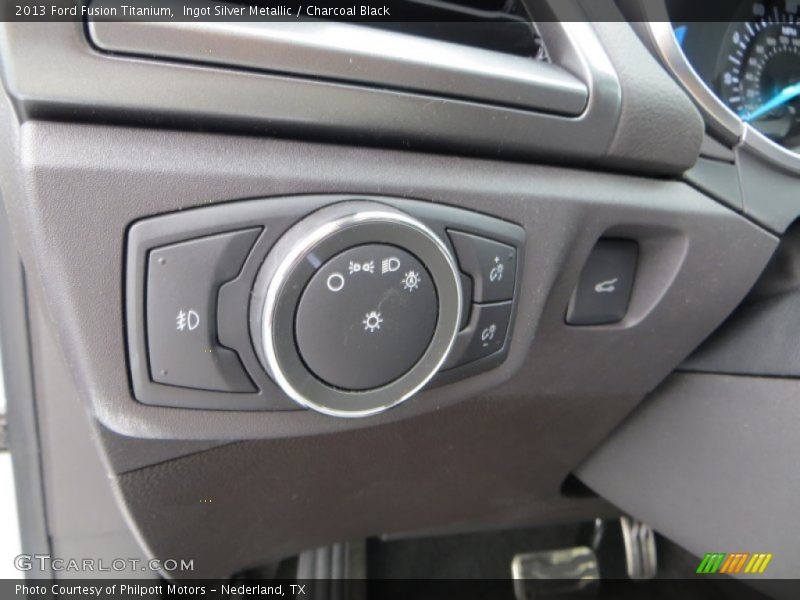 Controls of 2013 Fusion Titanium
