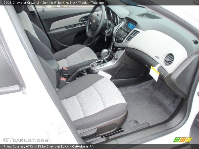 Summit White / Jet Black/Medium Titanium 2013 Chevrolet Cruze LS