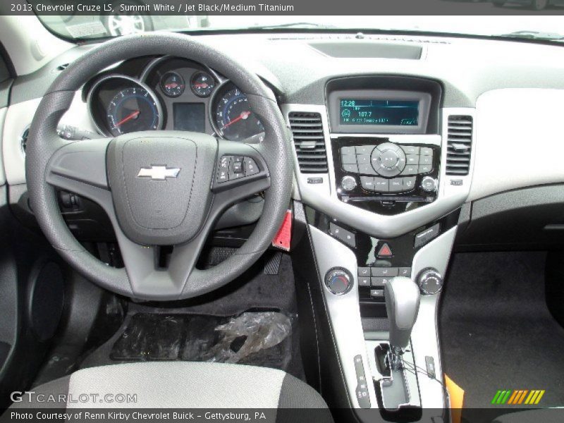 Summit White / Jet Black/Medium Titanium 2013 Chevrolet Cruze LS