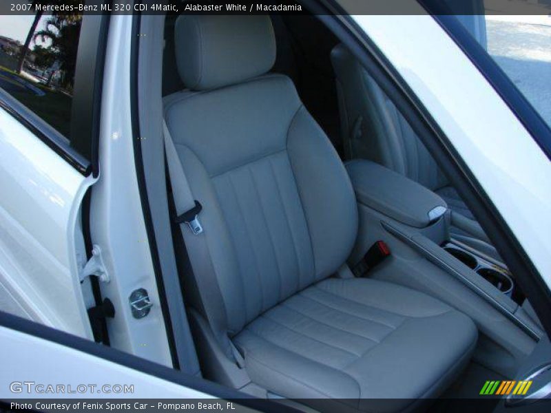 Alabaster White / Macadamia 2007 Mercedes-Benz ML 320 CDI 4Matic