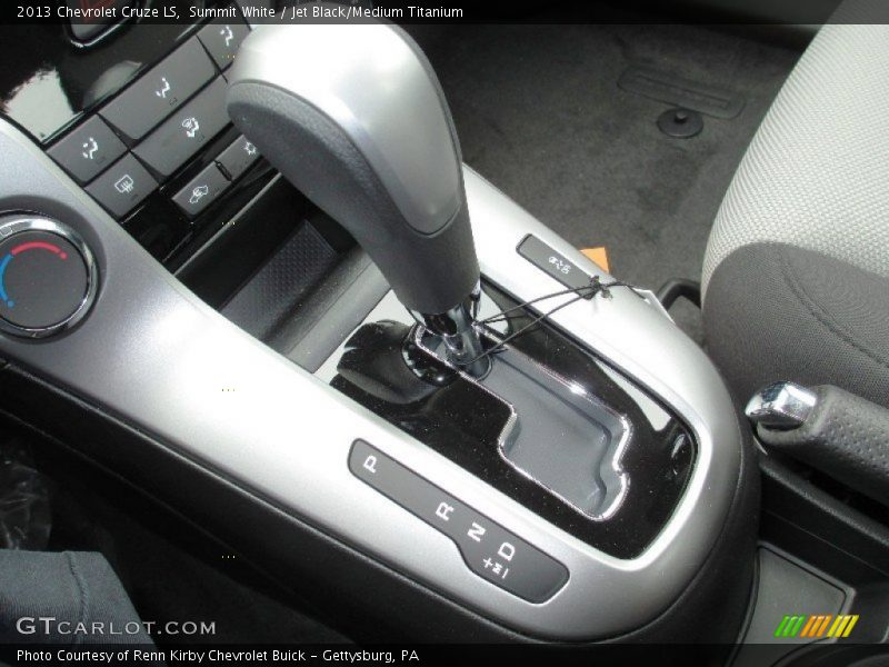 Summit White / Jet Black/Medium Titanium 2013 Chevrolet Cruze LS