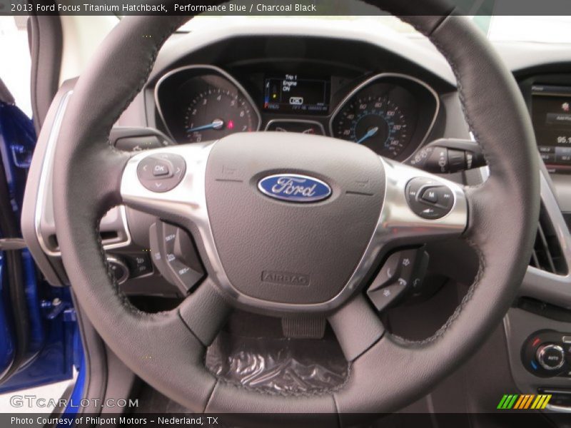  2013 Focus Titanium Hatchback Steering Wheel