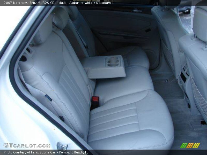 Alabaster White / Macadamia 2007 Mercedes-Benz ML 320 CDI 4Matic