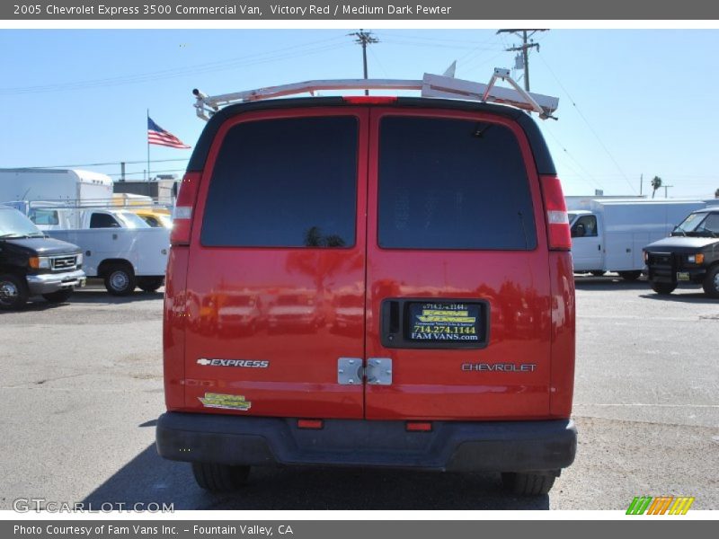 Victory Red / Medium Dark Pewter 2005 Chevrolet Express 3500 Commercial Van