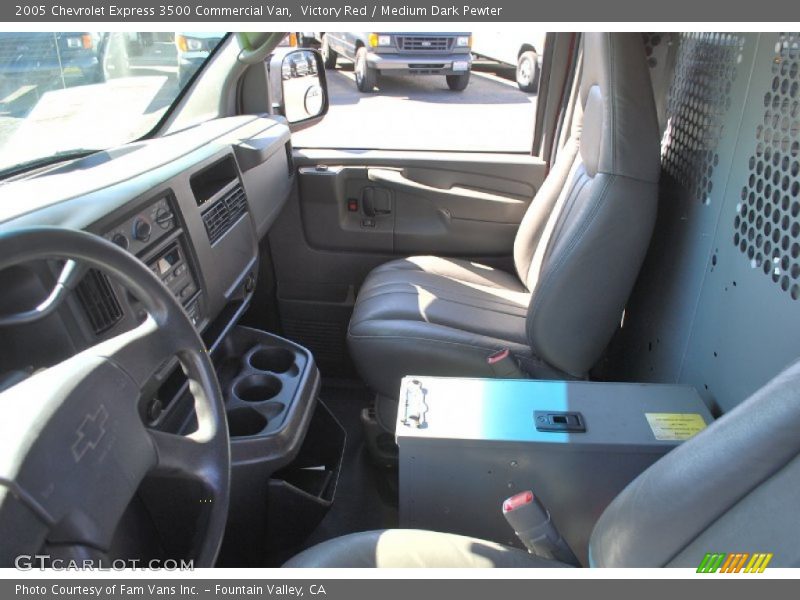 Victory Red / Medium Dark Pewter 2005 Chevrolet Express 3500 Commercial Van