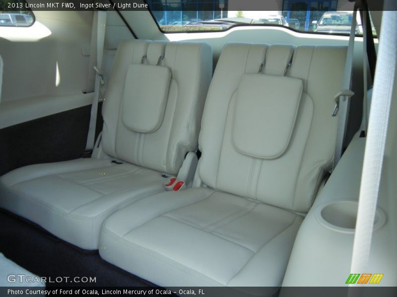 Ingot Silver / Light Dune 2013 Lincoln MKT FWD