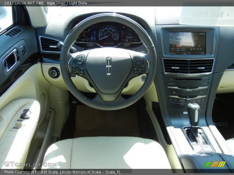Ingot Silver / Light Dune 2013 Lincoln MKT FWD