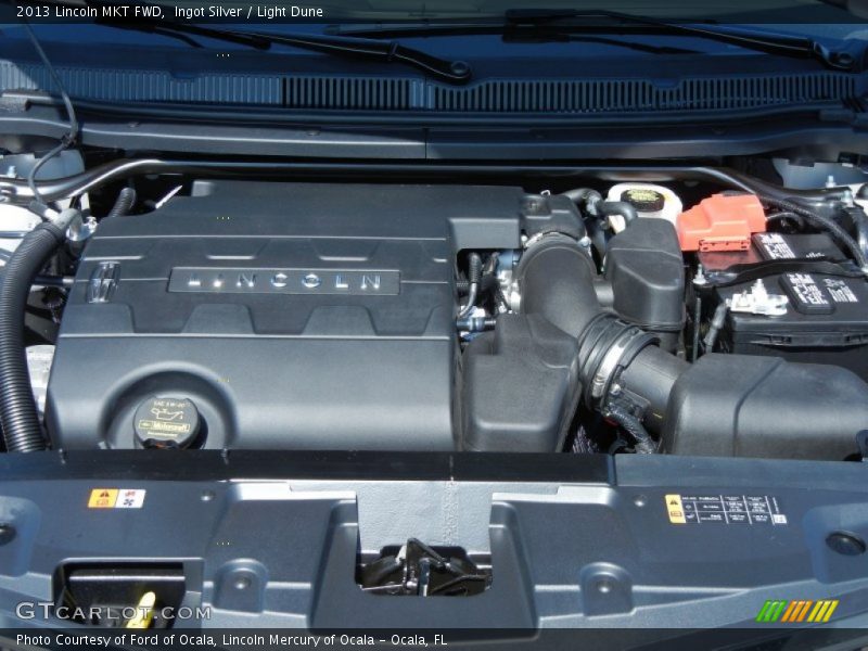 Ingot Silver / Light Dune 2013 Lincoln MKT FWD