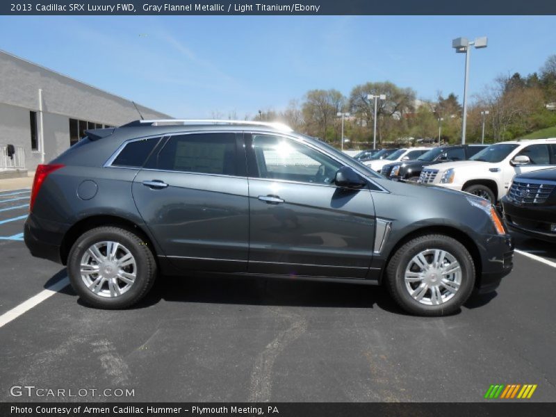 Gray Flannel Metallic / Light Titanium/Ebony 2013 Cadillac SRX Luxury FWD