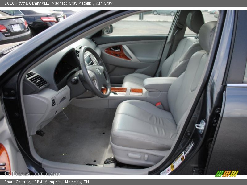 Magnetic Gray Metallic / Ash Gray 2010 Toyota Camry XLE
