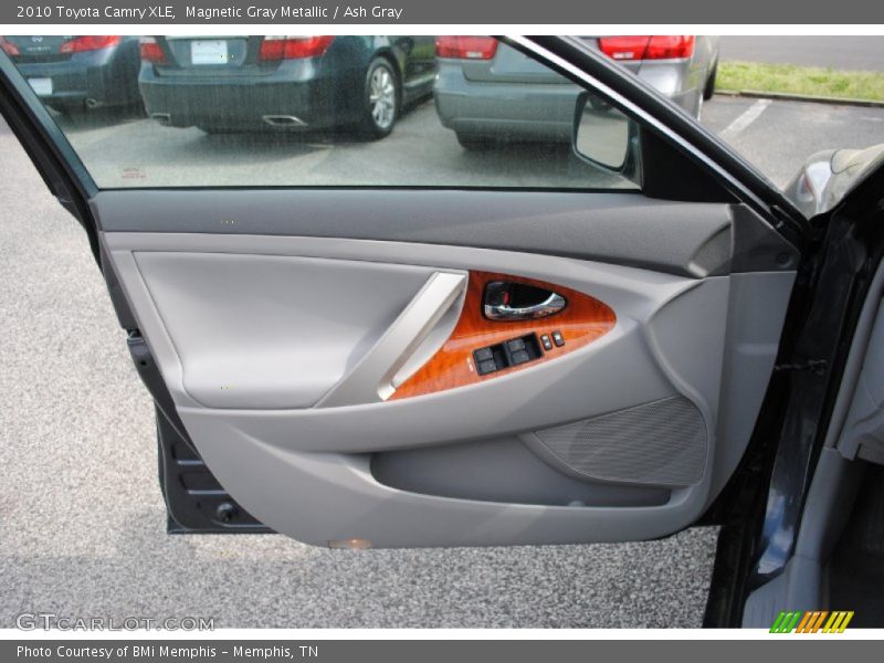 Magnetic Gray Metallic / Ash Gray 2010 Toyota Camry XLE