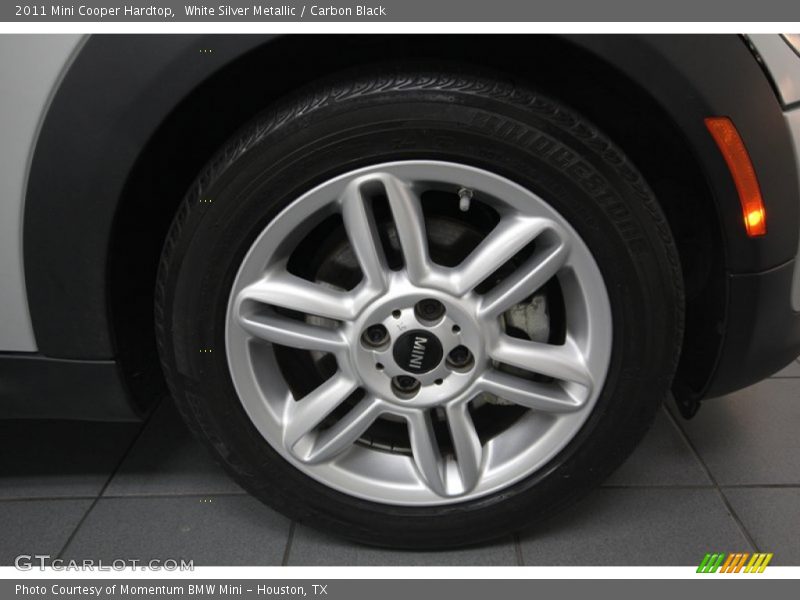 White Silver Metallic / Carbon Black 2011 Mini Cooper Hardtop