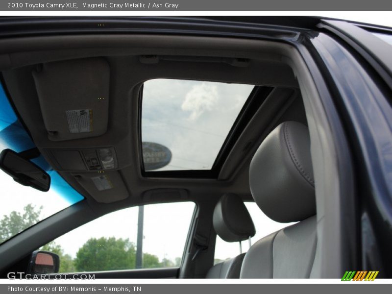 Magnetic Gray Metallic / Ash Gray 2010 Toyota Camry XLE