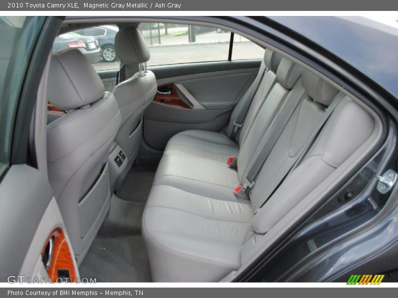 Magnetic Gray Metallic / Ash Gray 2010 Toyota Camry XLE