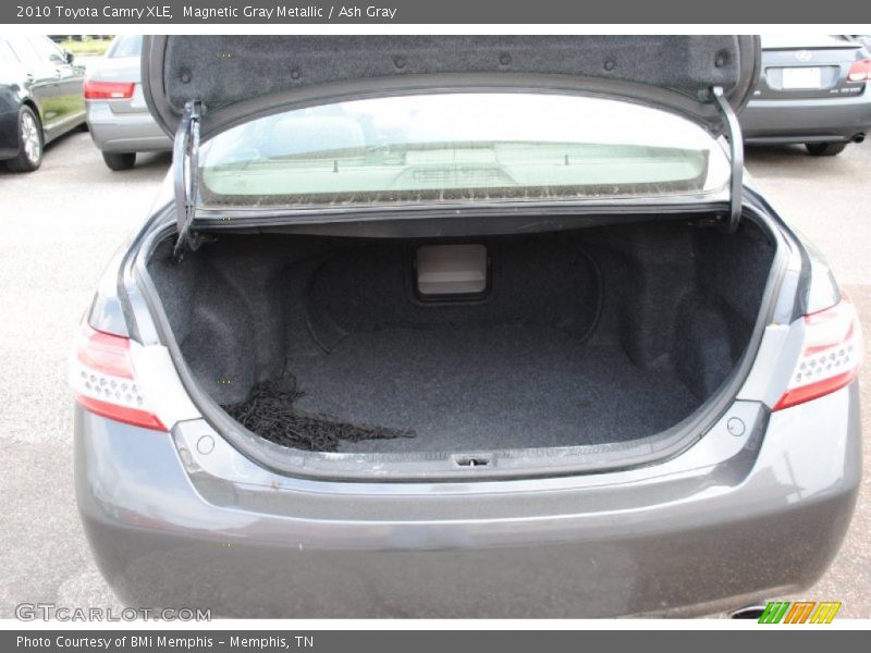 Magnetic Gray Metallic / Ash Gray 2010 Toyota Camry XLE