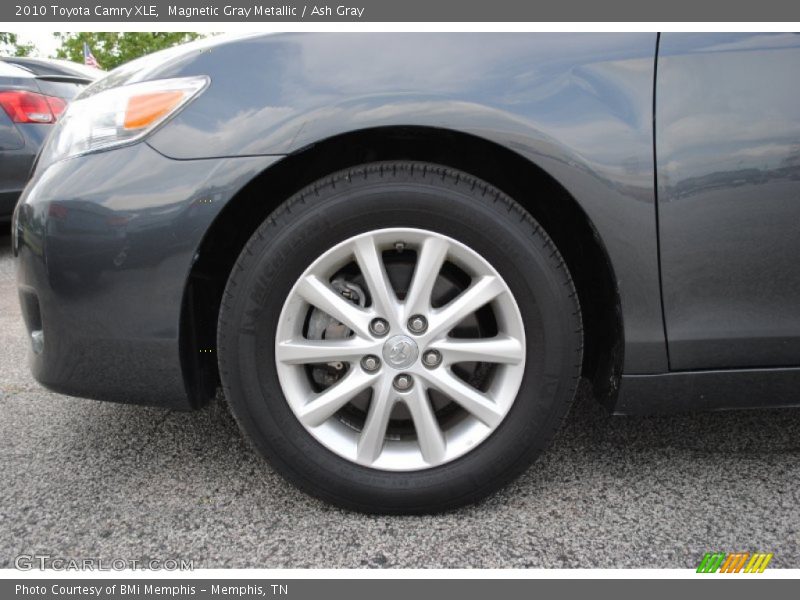 Magnetic Gray Metallic / Ash Gray 2010 Toyota Camry XLE