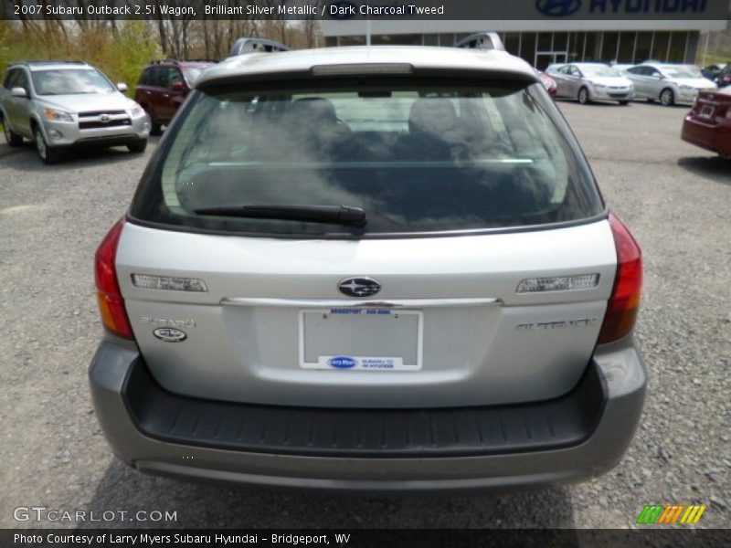 Brilliant Silver Metallic / Dark Charcoal Tweed 2007 Subaru Outback 2.5i Wagon