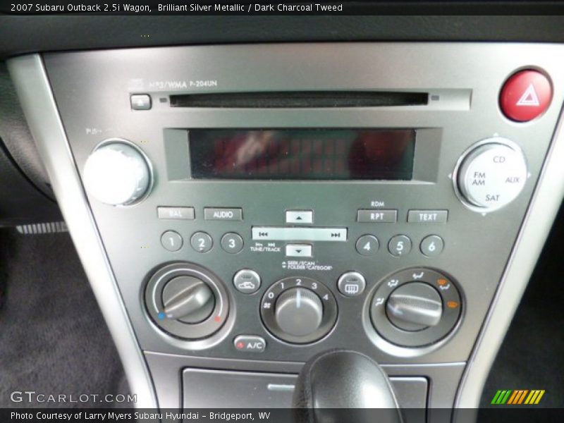 Brilliant Silver Metallic / Dark Charcoal Tweed 2007 Subaru Outback 2.5i Wagon