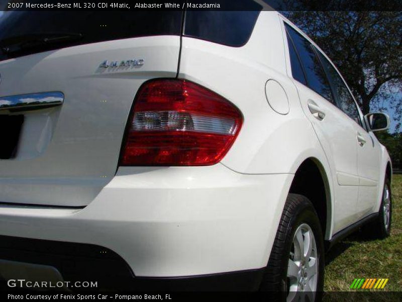 Alabaster White / Macadamia 2007 Mercedes-Benz ML 320 CDI 4Matic