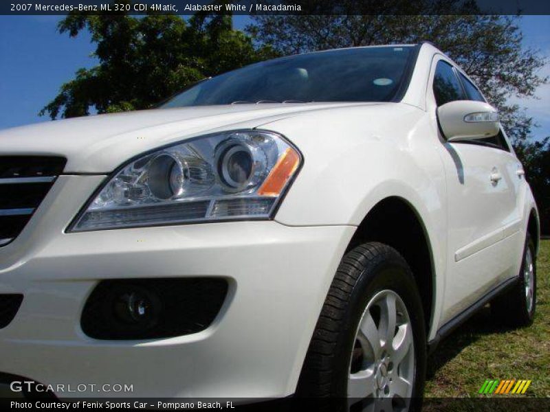 Alabaster White / Macadamia 2007 Mercedes-Benz ML 320 CDI 4Matic