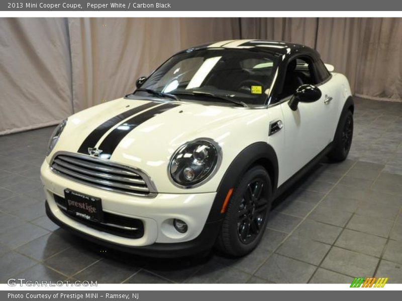 Pepper White / Carbon Black 2013 Mini Cooper Coupe