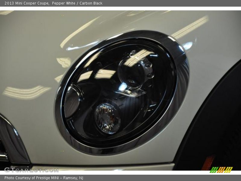 Pepper White / Carbon Black 2013 Mini Cooper Coupe
