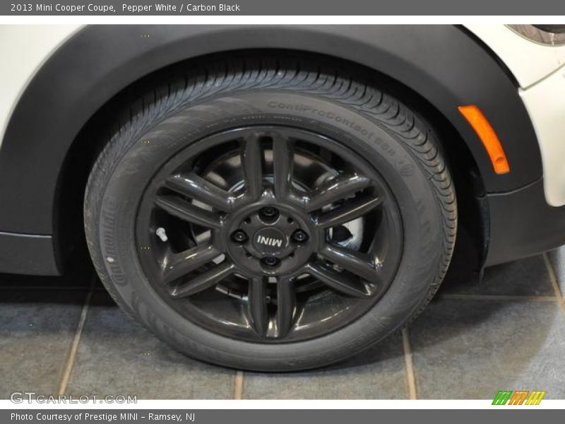 Pepper White / Carbon Black 2013 Mini Cooper Coupe