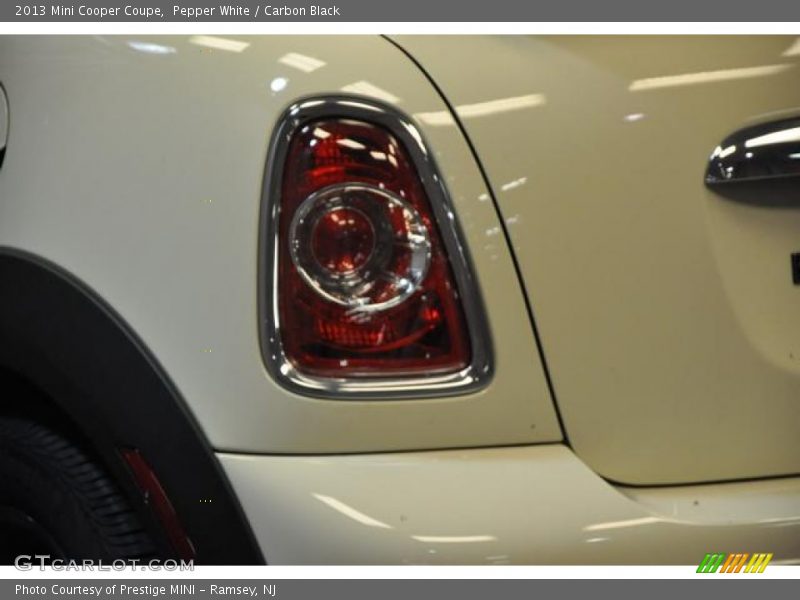 Pepper White / Carbon Black 2013 Mini Cooper Coupe