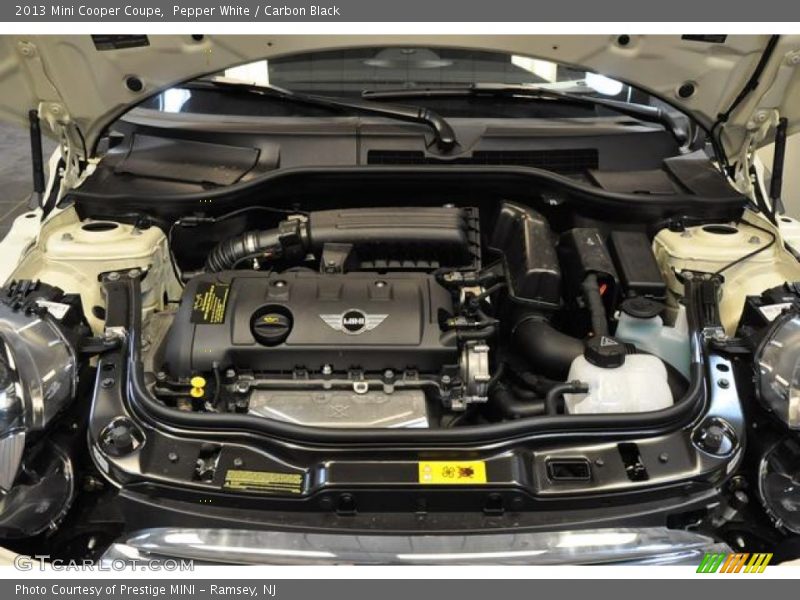 Pepper White / Carbon Black 2013 Mini Cooper Coupe