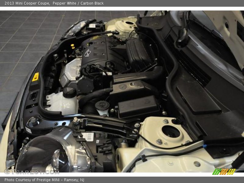 Pepper White / Carbon Black 2013 Mini Cooper Coupe
