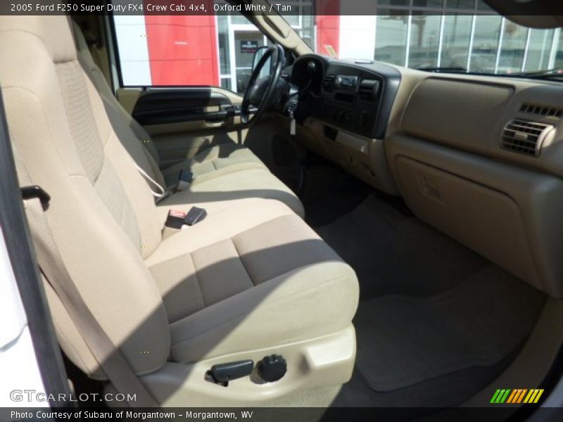 Oxford White / Tan 2005 Ford F250 Super Duty FX4 Crew Cab 4x4