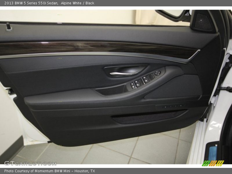 Alpine White / Black 2013 BMW 5 Series 550i Sedan