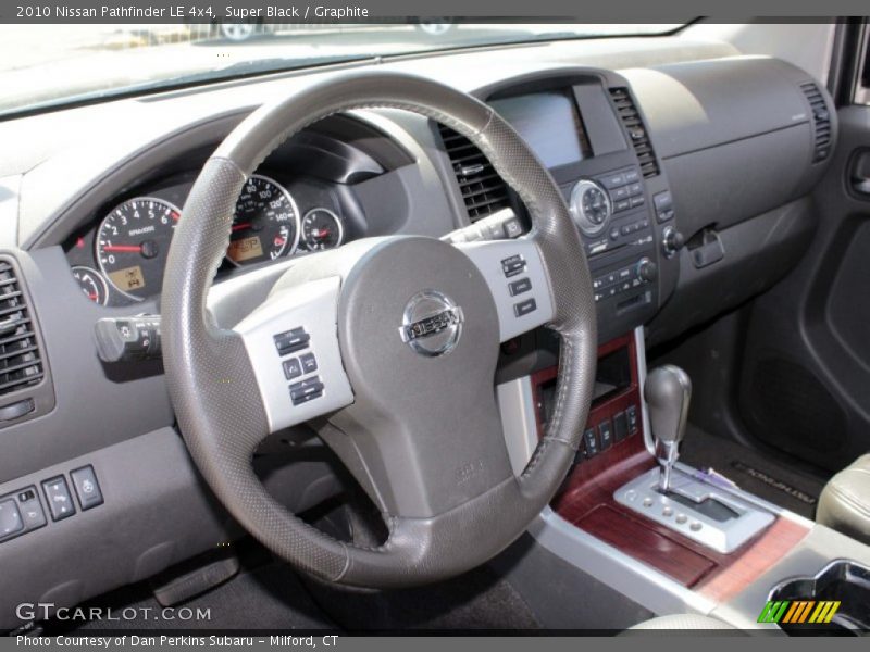 Super Black / Graphite 2010 Nissan Pathfinder LE 4x4
