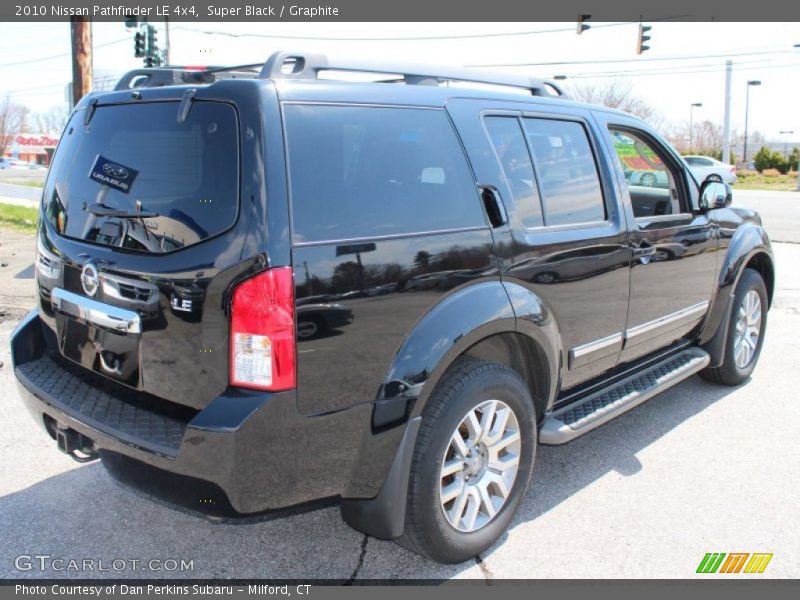 Super Black / Graphite 2010 Nissan Pathfinder LE 4x4
