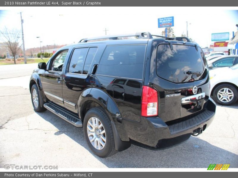 Super Black / Graphite 2010 Nissan Pathfinder LE 4x4