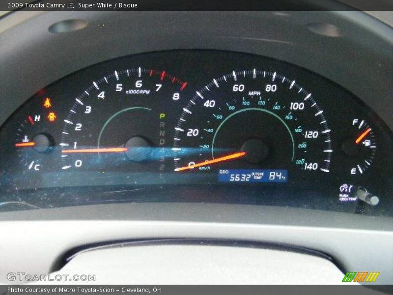 Super White / Bisque 2009 Toyota Camry LE