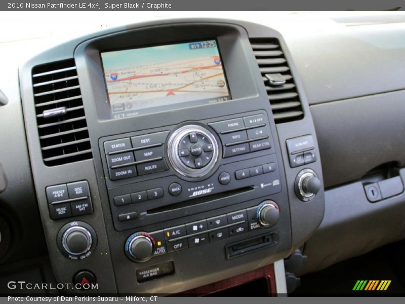 Super Black / Graphite 2010 Nissan Pathfinder LE 4x4
