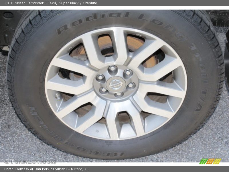 Super Black / Graphite 2010 Nissan Pathfinder LE 4x4