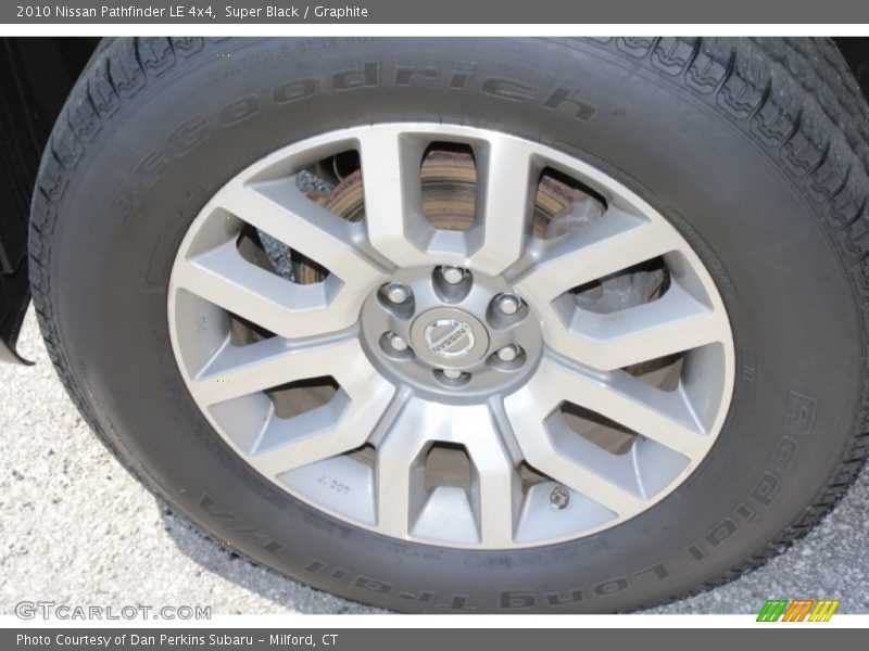 Super Black / Graphite 2010 Nissan Pathfinder LE 4x4