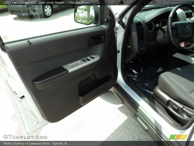 Ingot Silver Metallic / Charcoal Black 2012 Ford Escape XLT