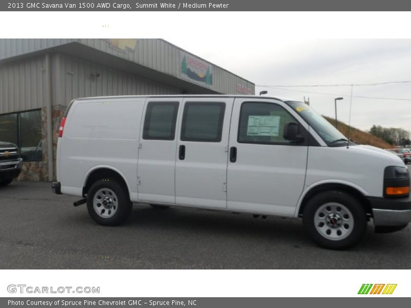 Summit White / Medium Pewter 2013 GMC Savana Van 1500 AWD Cargo