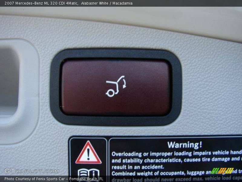 Alabaster White / Macadamia 2007 Mercedes-Benz ML 320 CDI 4Matic