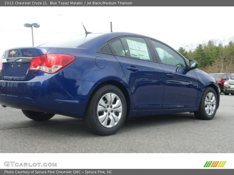 Blue Topaz Metallic / Jet Black/Medium Titanium 2013 Chevrolet Cruze LS