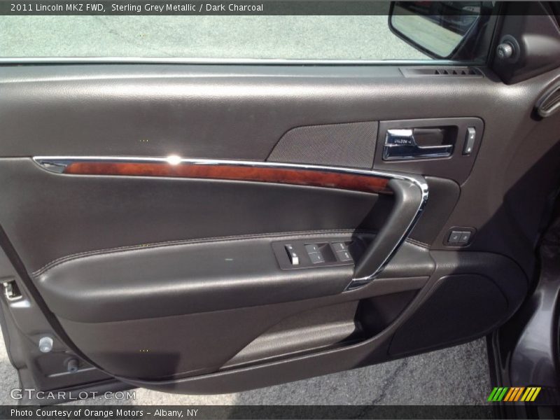 Sterling Grey Metallic / Dark Charcoal 2011 Lincoln MKZ FWD
